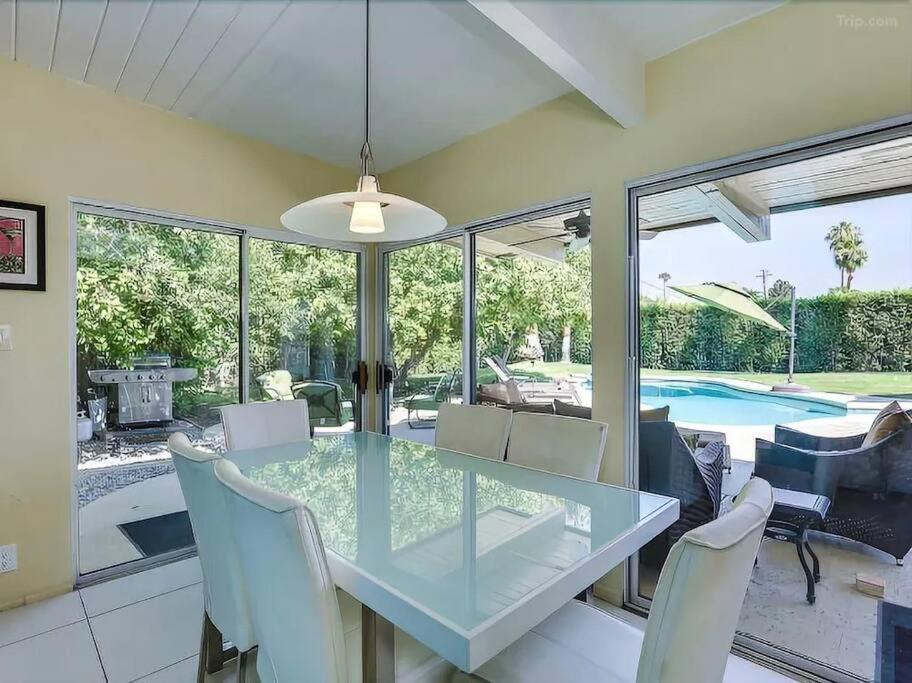 Serene 4 Bed 3 Bath Heated Pool Natural Backyard Heart Of Palm Springs Exteriör bild